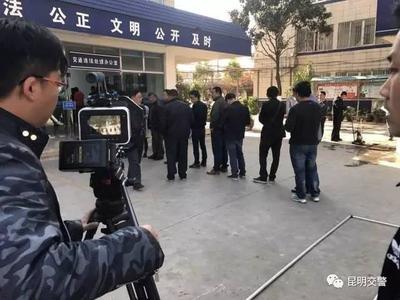 昆明交警便民利民服务——自助服务终端升级啦